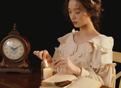 ​女生在朋友圈发自己的照片该怎么评论？