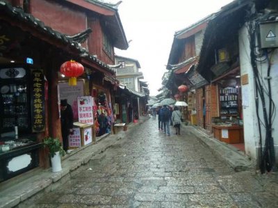 ​俩人去丽江玩五天多少钱
