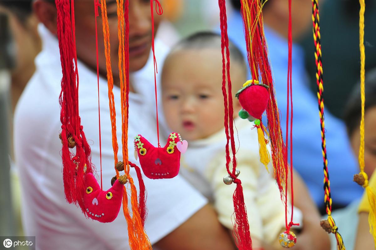 端午节五彩绳青色是什么颜色(端午节五彩绳的来历和寓意)