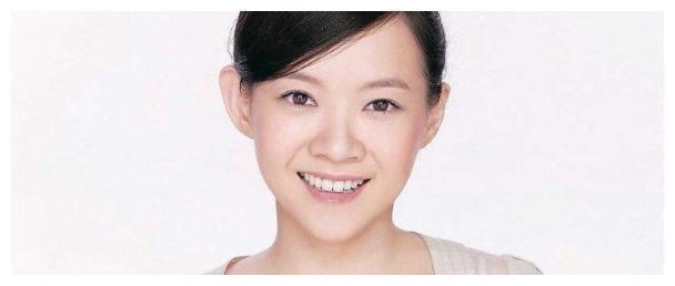 曾宝仪自曝五年内连续给父亲写信，曾志伟却一封未回！