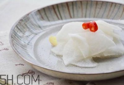 ​塑料瓶可以泡酸萝卜吗？泡萝卜需要多少水和白醋