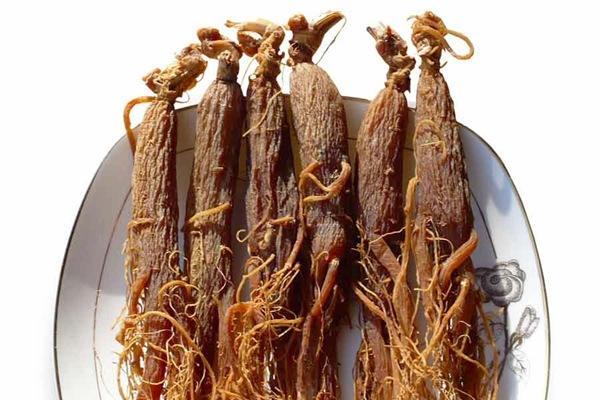 红参片能直接吃吗 熟加工才能直接嚼