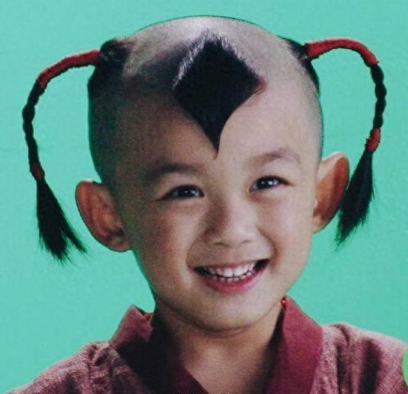 好萌！吴磊童年旧照