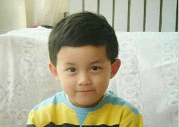 好萌！吴磊童年旧照