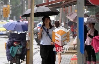 ​卓伟说赵丽颖的人品只能用“呵呵”形容 遭网友炮轰