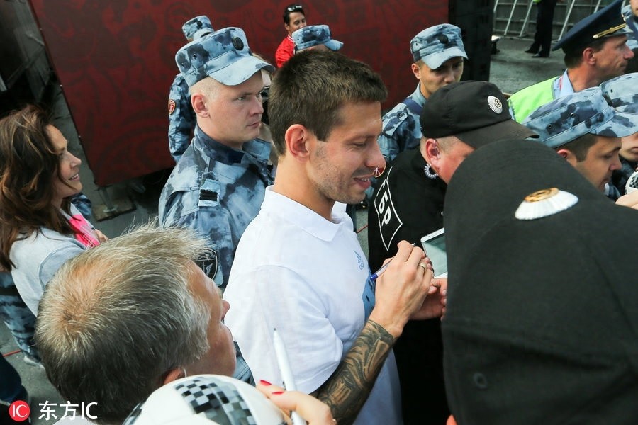 俄罗斯队谢幕世界杯：谢谢球迷一路支持，我们已全力以赴